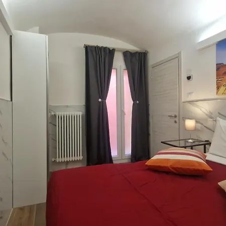 Giudei House Torri * Болонья